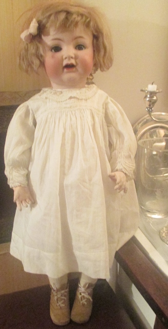 xxM972M Girl dress from 1902
